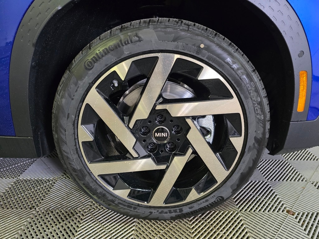 New 2026 MINI Countryman Iconic SUV