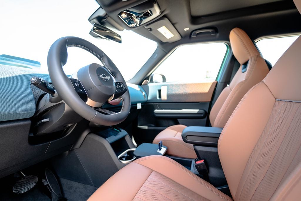 New 2027 MINI Countryman Signature Plus SUV