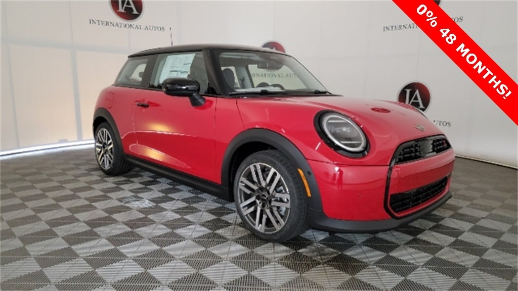New 2025 MINI Hardtop 2 Door Signature Plus Hatchback