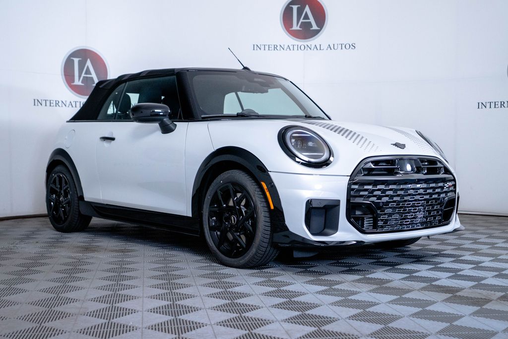 2026 MINI Convertible Cooper S's photo