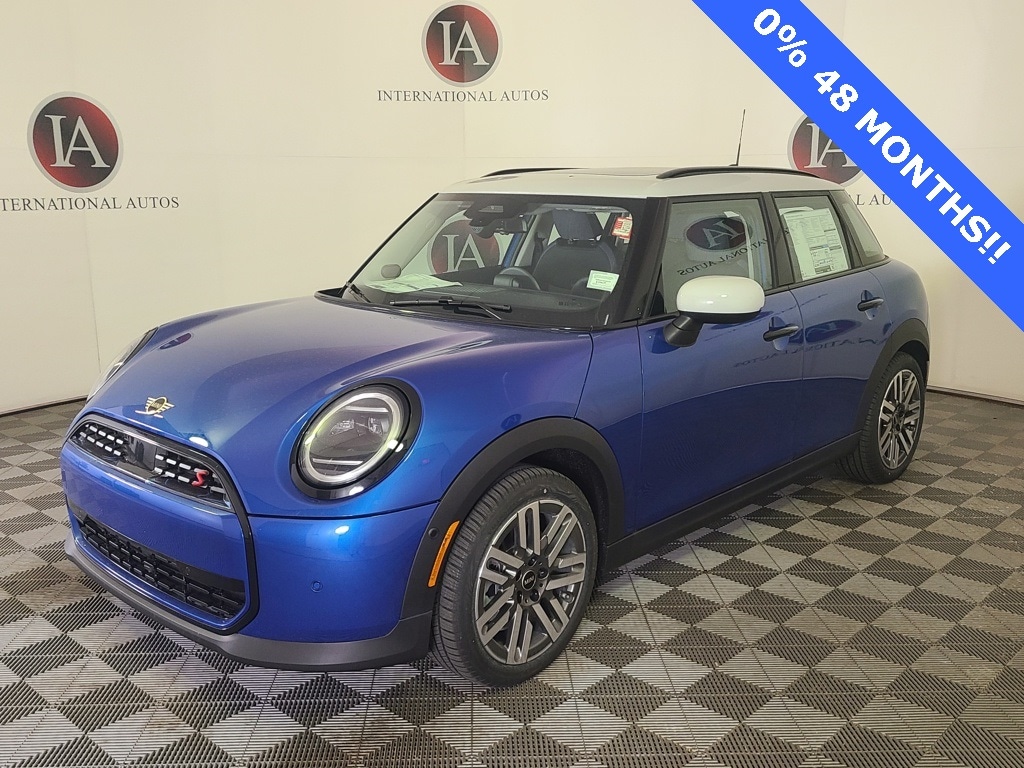 New 2025 MINI Hardtop 4 Door Signature Plus Hatchback