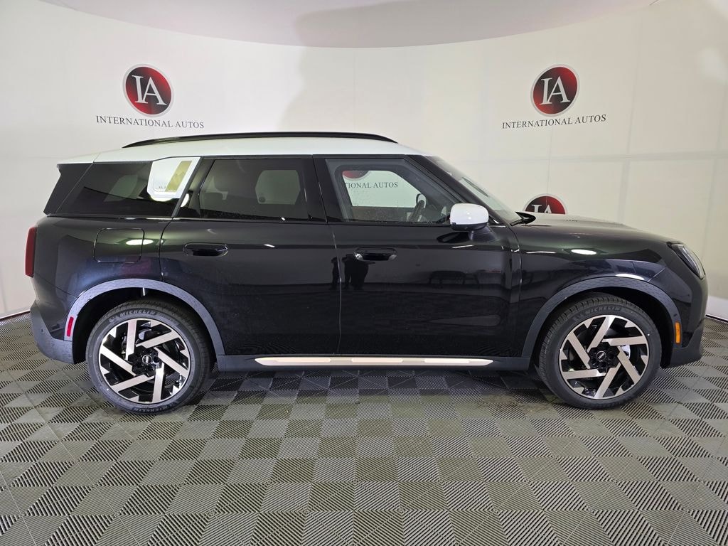 New 2026 MINI Countryman Iconic SUV