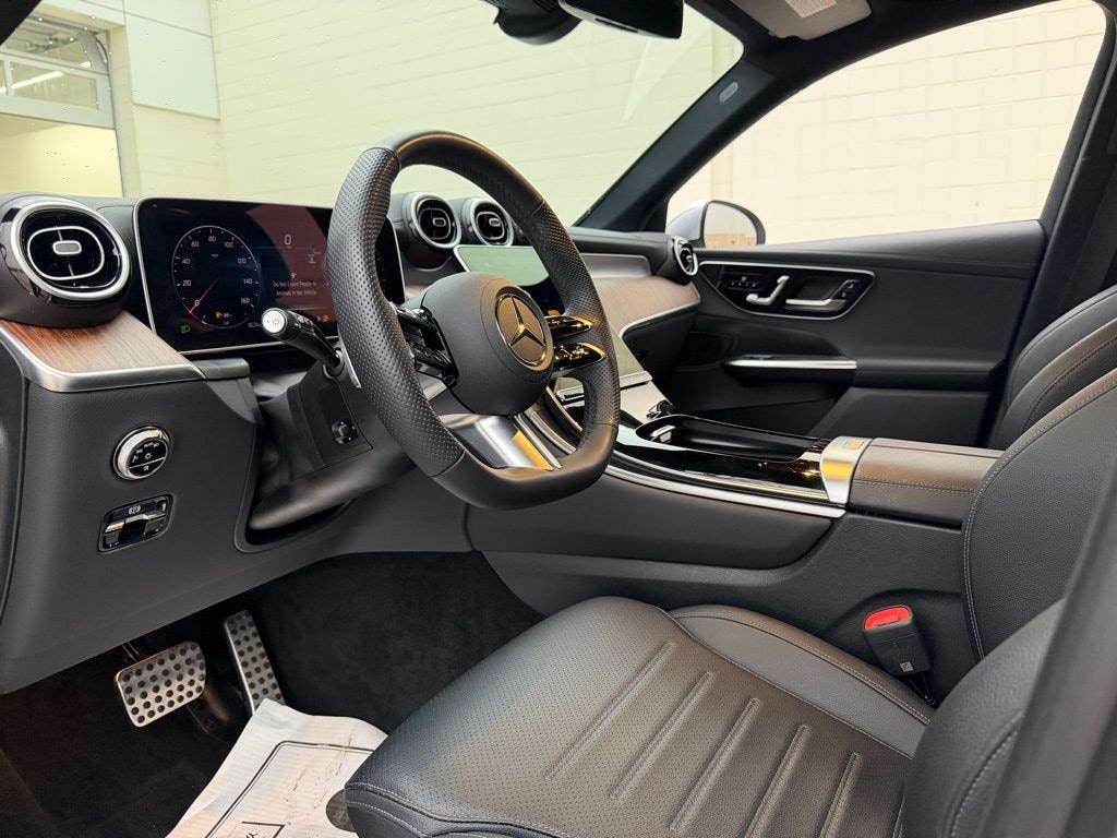 Used 2025 Mercedes-Benz GLC 300 4MATIC SUV