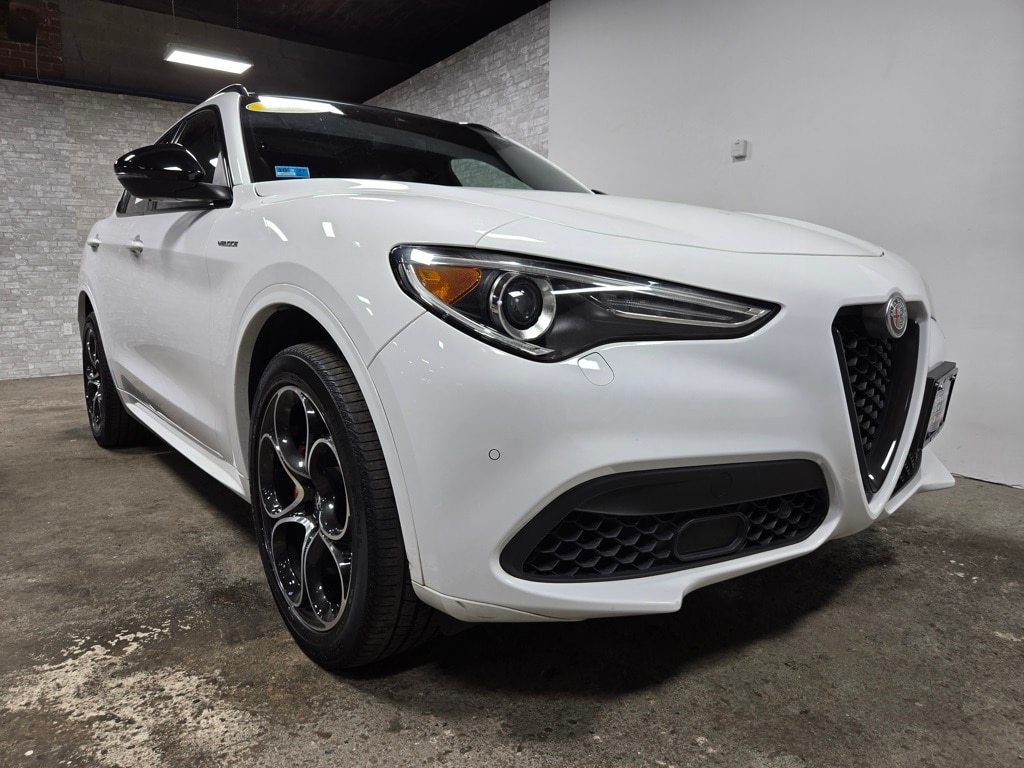 Used 2022 Alfa Romeo Stelvio Veloce SUV