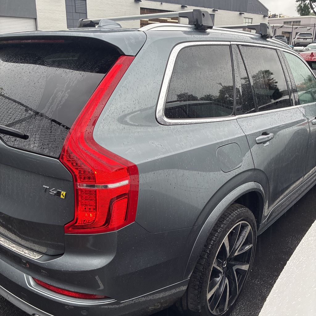 2020 Volvo XC90 Momentum - Photo 6