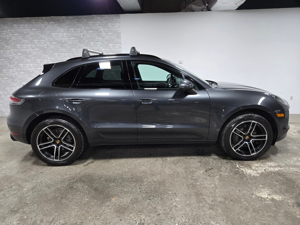 2021 Porsche Macan S photo 3