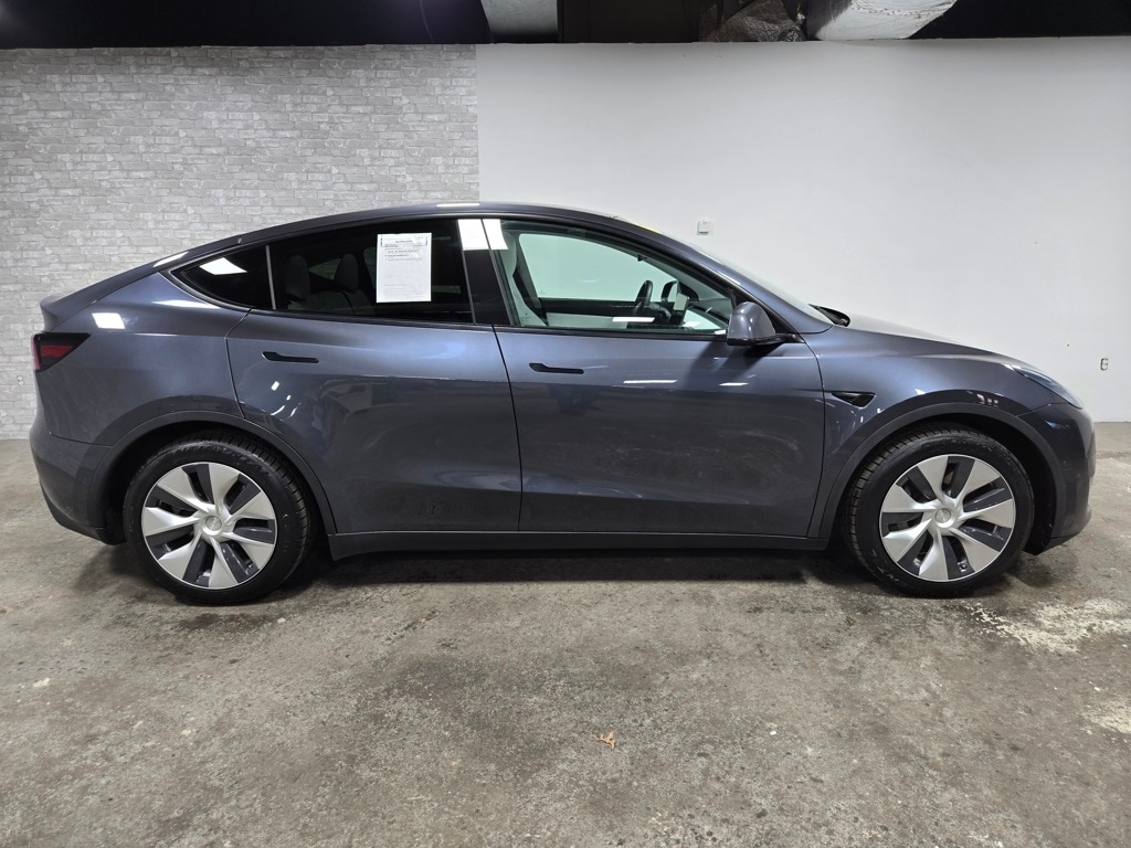 2020 Tesla Model Y Long Range photo 3