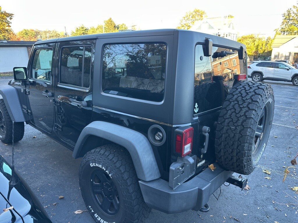 2017 Jeep Wrangler Unlimited Sport photo 4