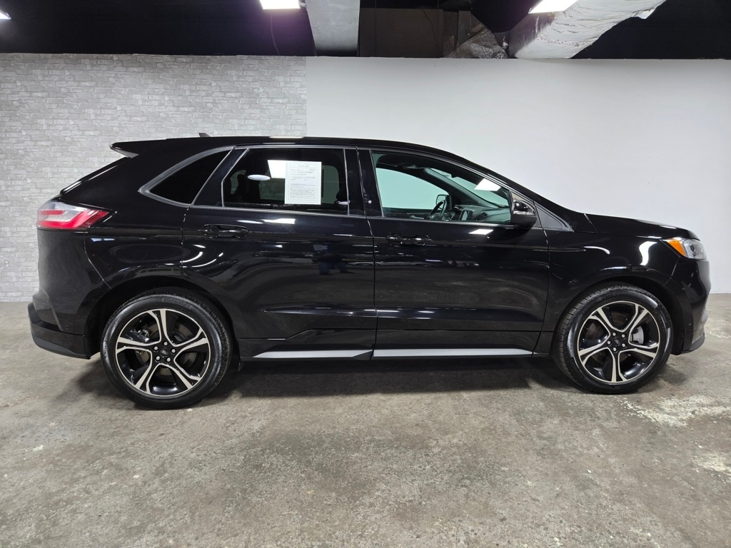 Used 2021 Ford Edge ST SUV