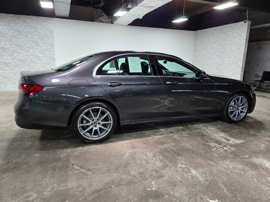 2022 Mercedes Benz E 350 Sedan photo 2