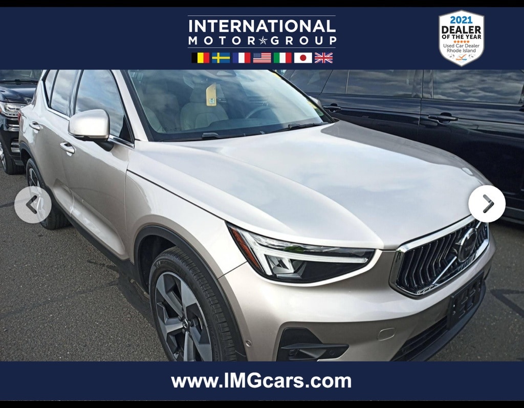 Used 2024 Volvo XC40 B5 Plus Bright Theme SUV