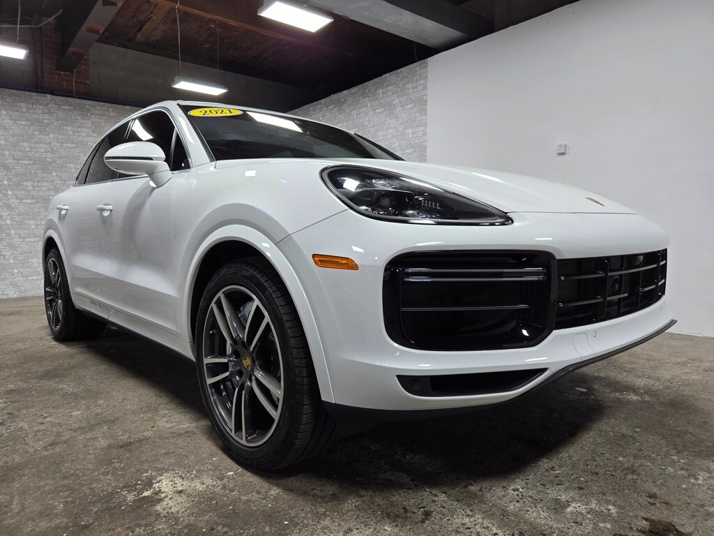 2021 Porsche Cayenne Turbo photo 4