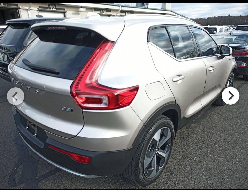 Used 2024 Volvo XC40 B5 Plus Bright Theme SUV