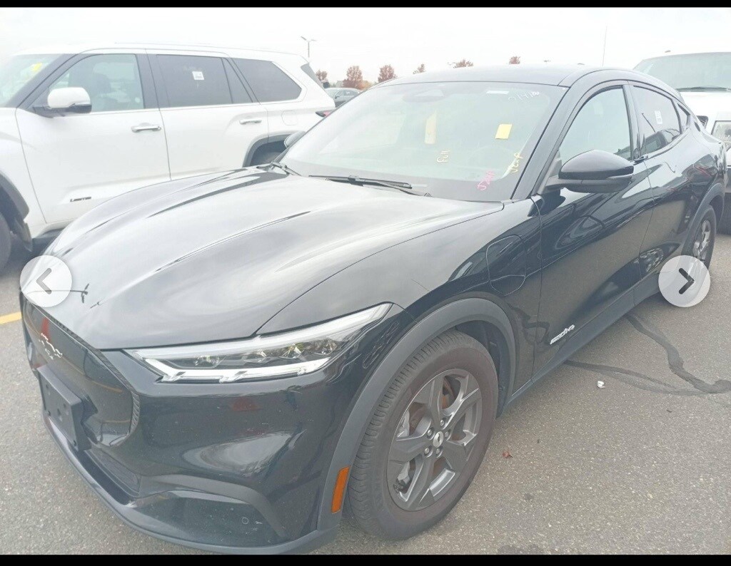 2021 Ford Mustang Mach-E Select photo 2