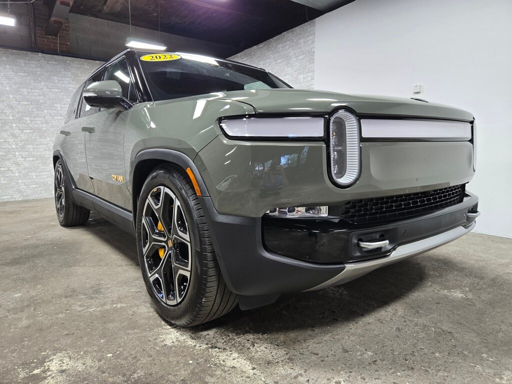 2022 Rivian R1S Launch Edition photo 4