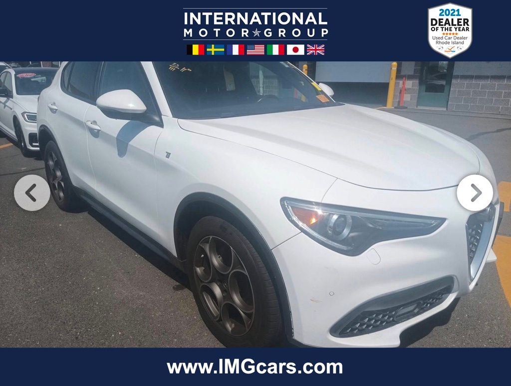 2023 Alfa Romeo Stelvio Ti AWD's photo
