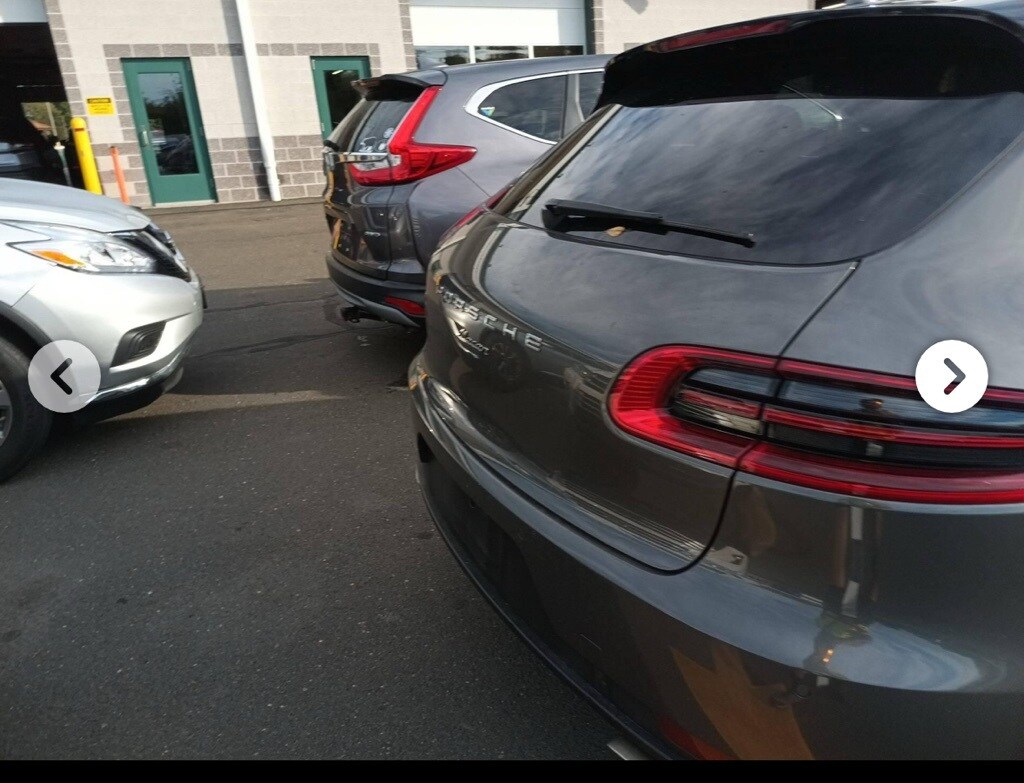 2018 Porsche Macan Base photo 3