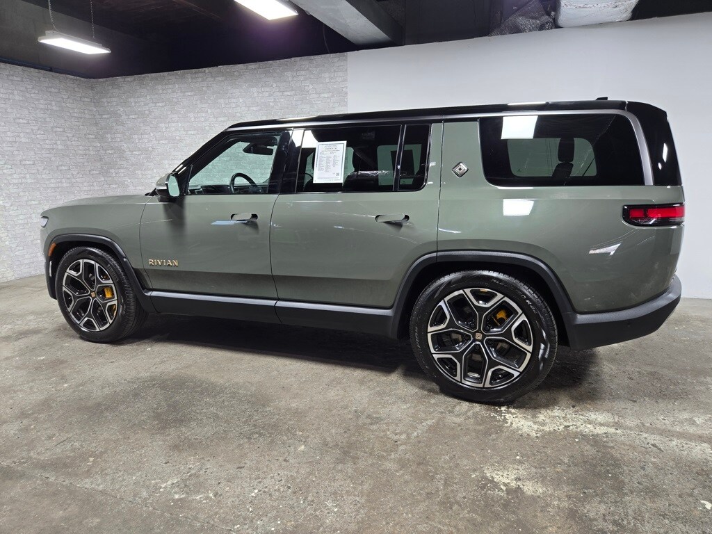 2022 Rivian R1S Launch Edition photo 2