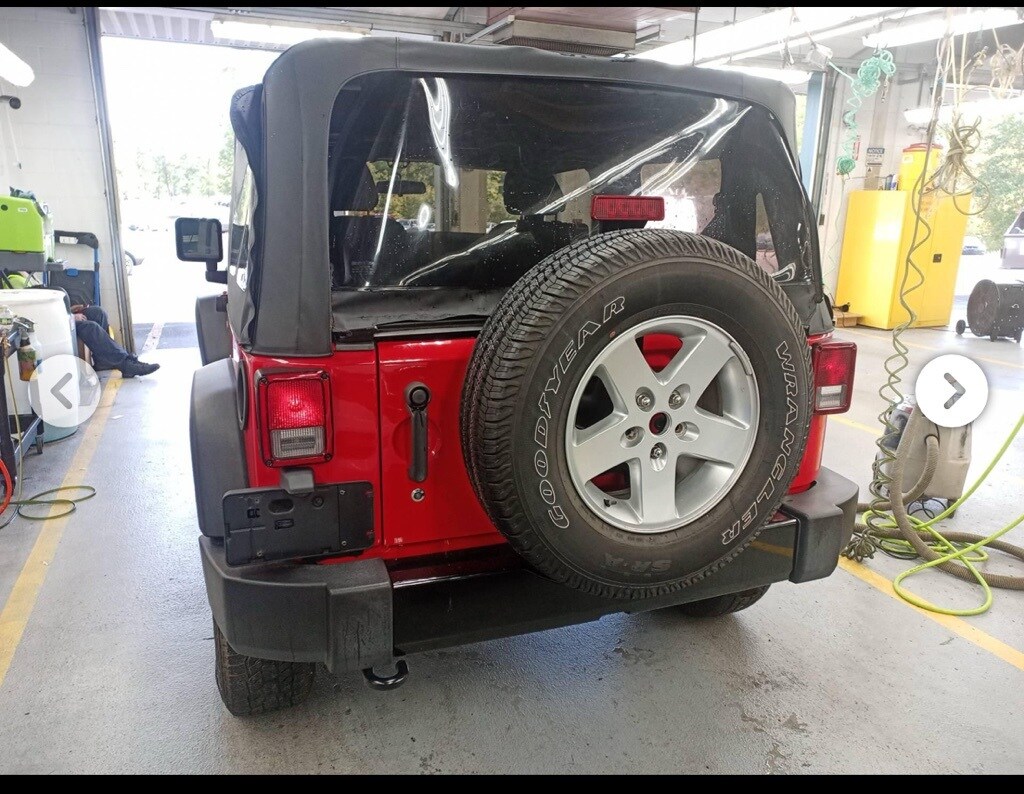 2018 Jeep Wrangler Willys Wheeler photo 4
