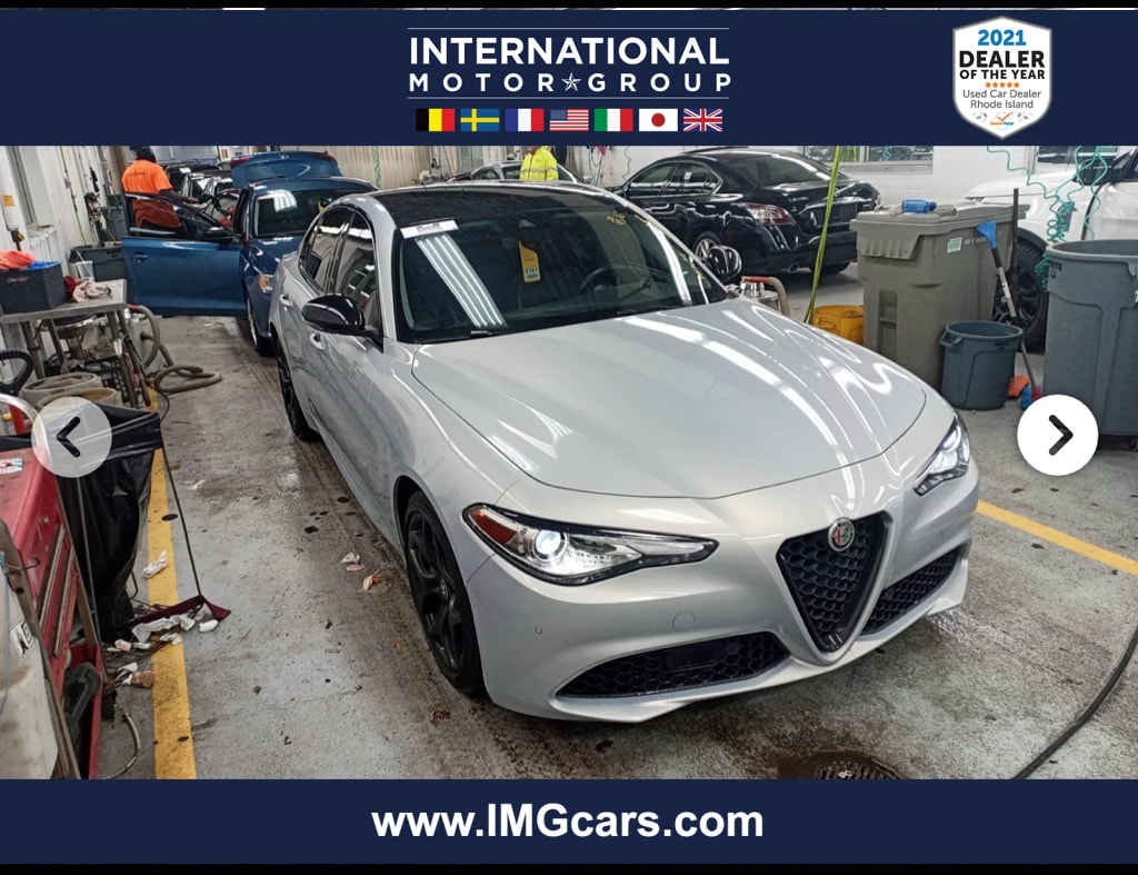 2021 Alfa Romeo Giulia Base's photo
