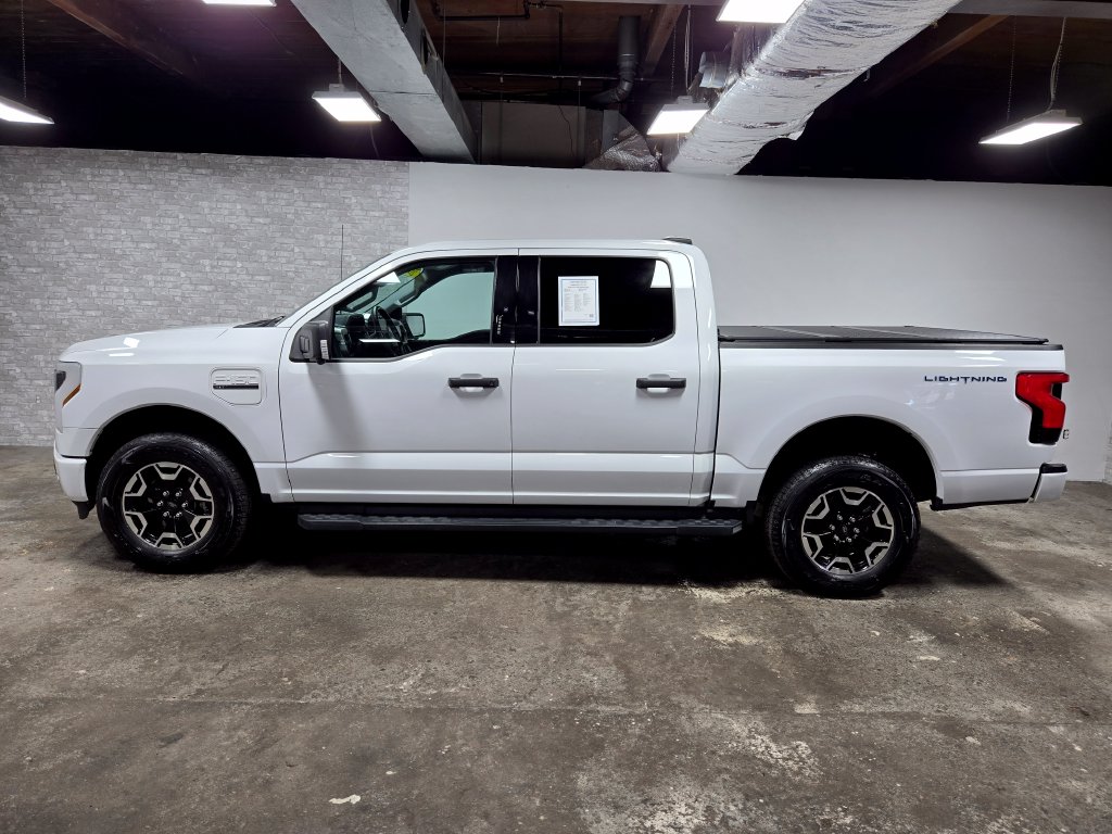 Used 2023 Ford F-150 Lightning XLT Truck
