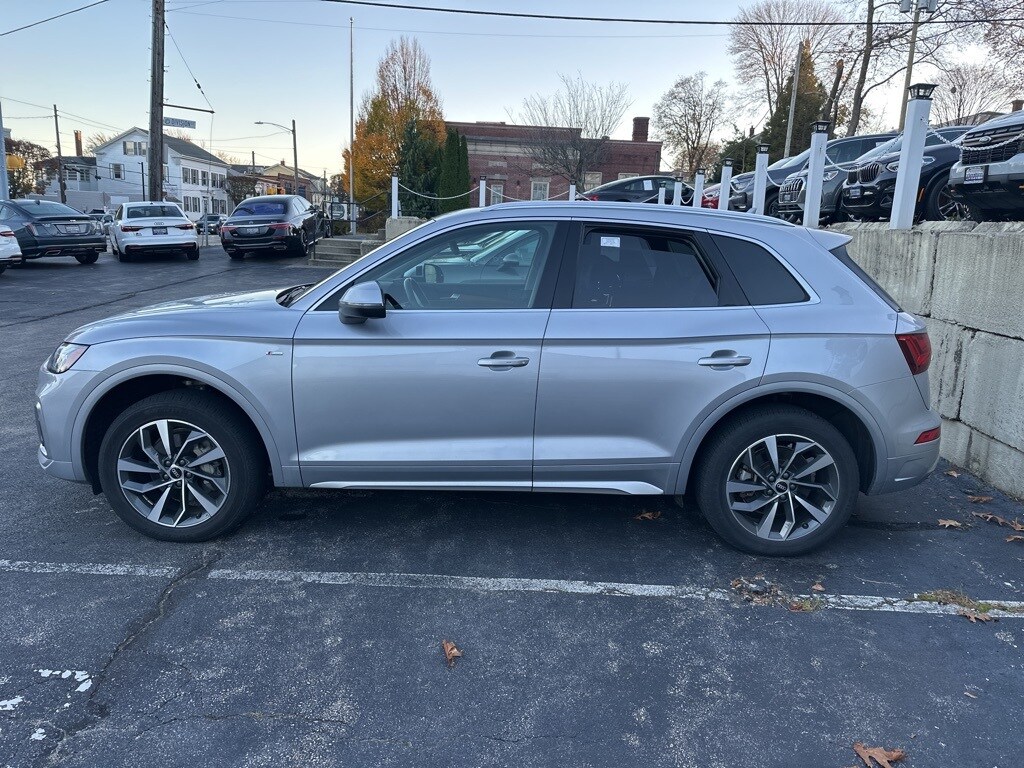2023 Audi Q5 45 S line Premium Plus photo 4
