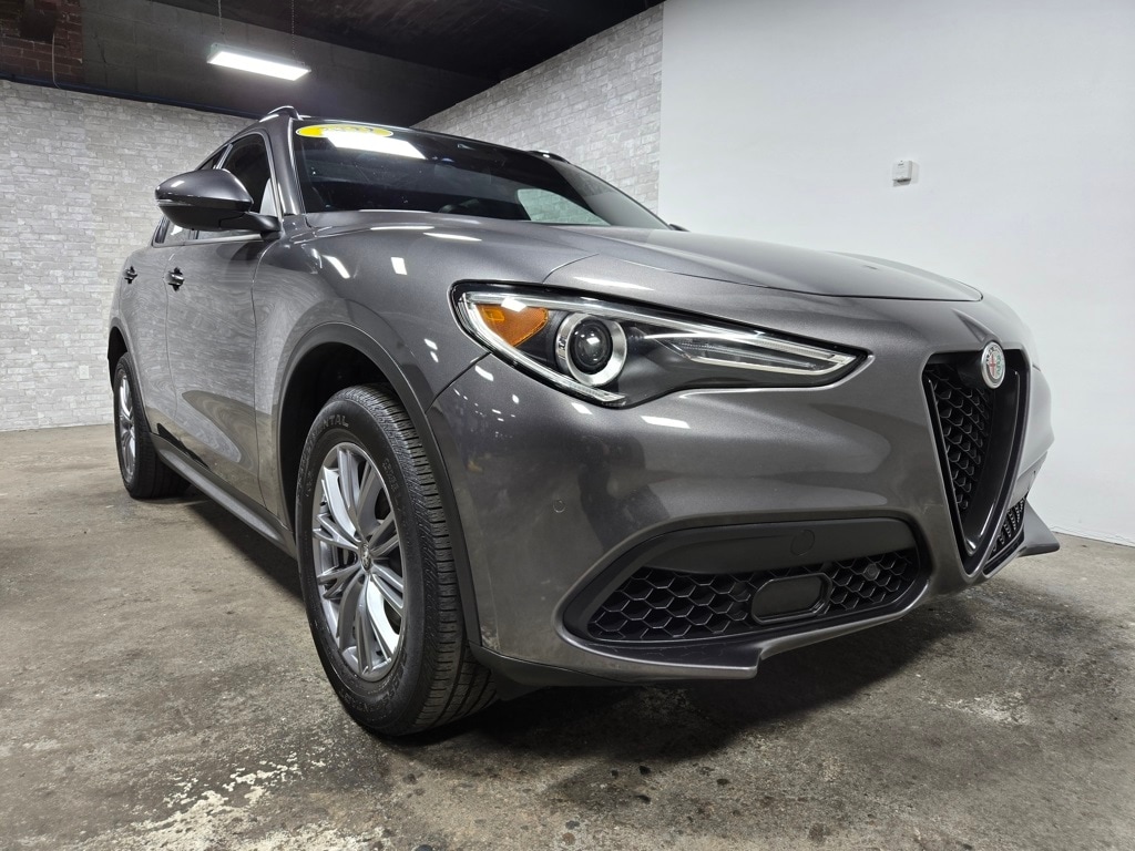 Used 2022 Alfa Romeo Stelvio Sprint SUV