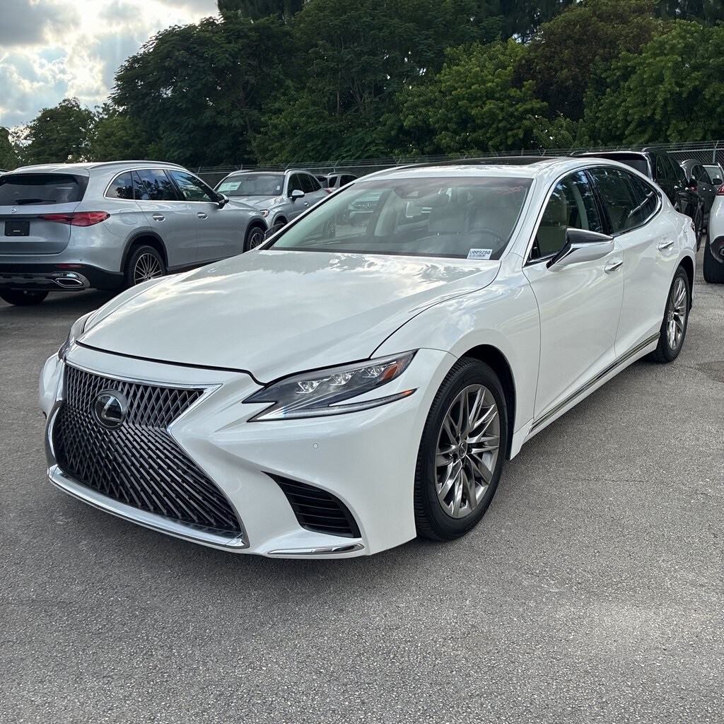 2019 Lexus LS 500 photo 2