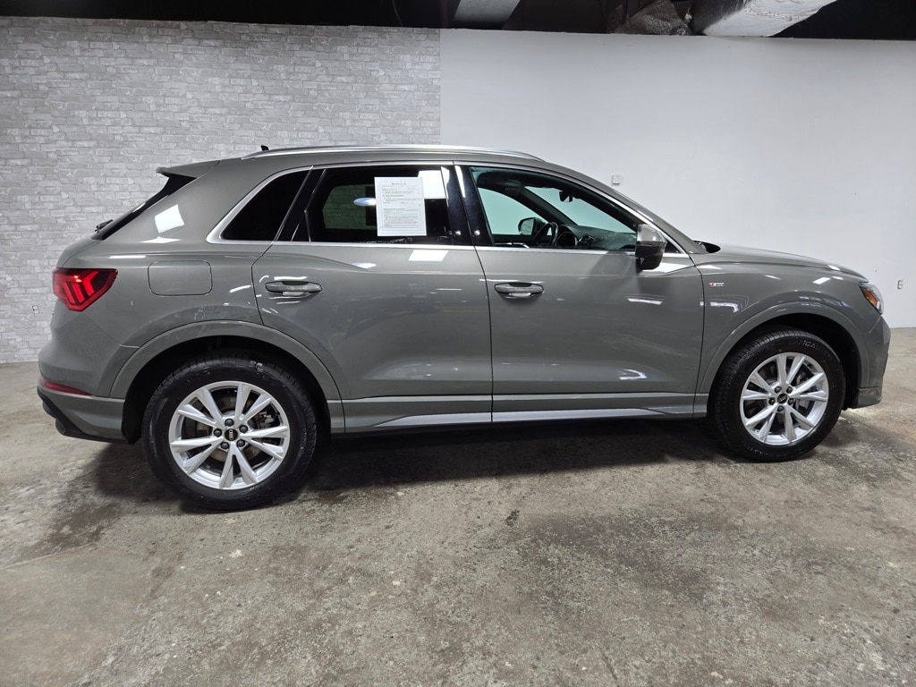 Used 2024 Audi Q3 Premium SUV