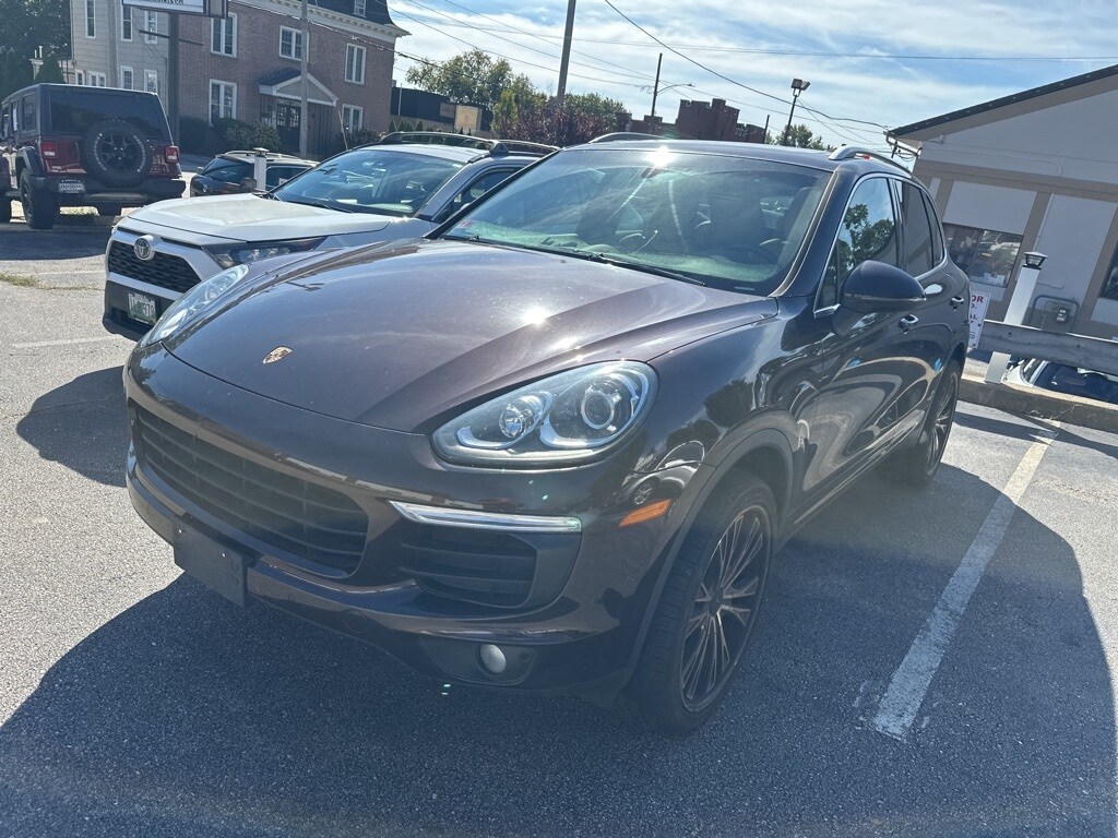 2018 Porsche Cayenne Base photo 3