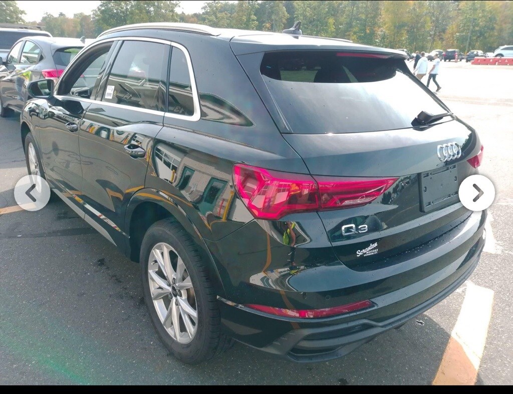 2023 Audi Q3 45 TFSI S line Premium photo 2