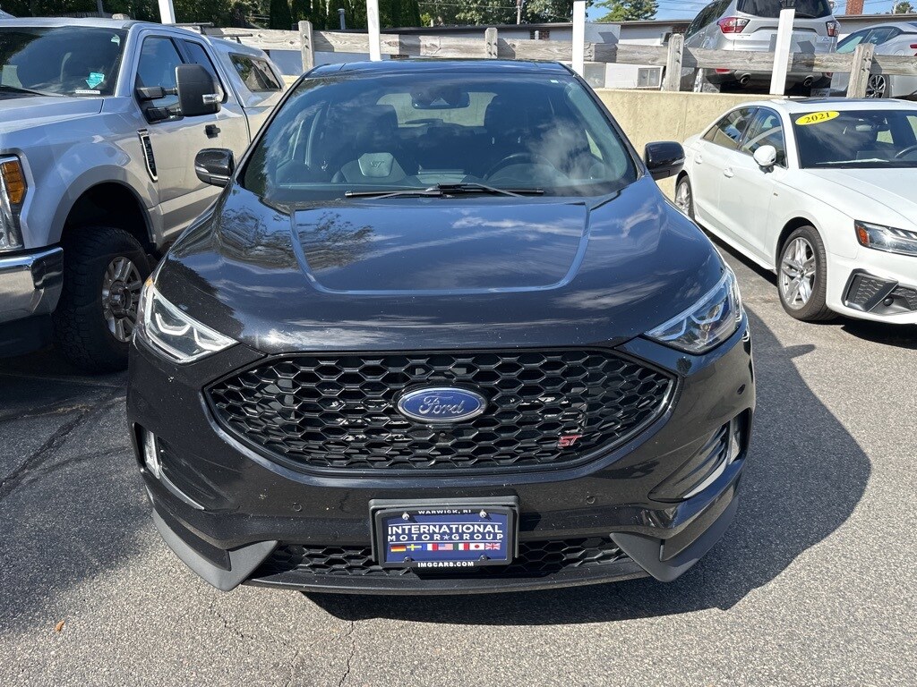 2021 Ford Edge ST photo 2