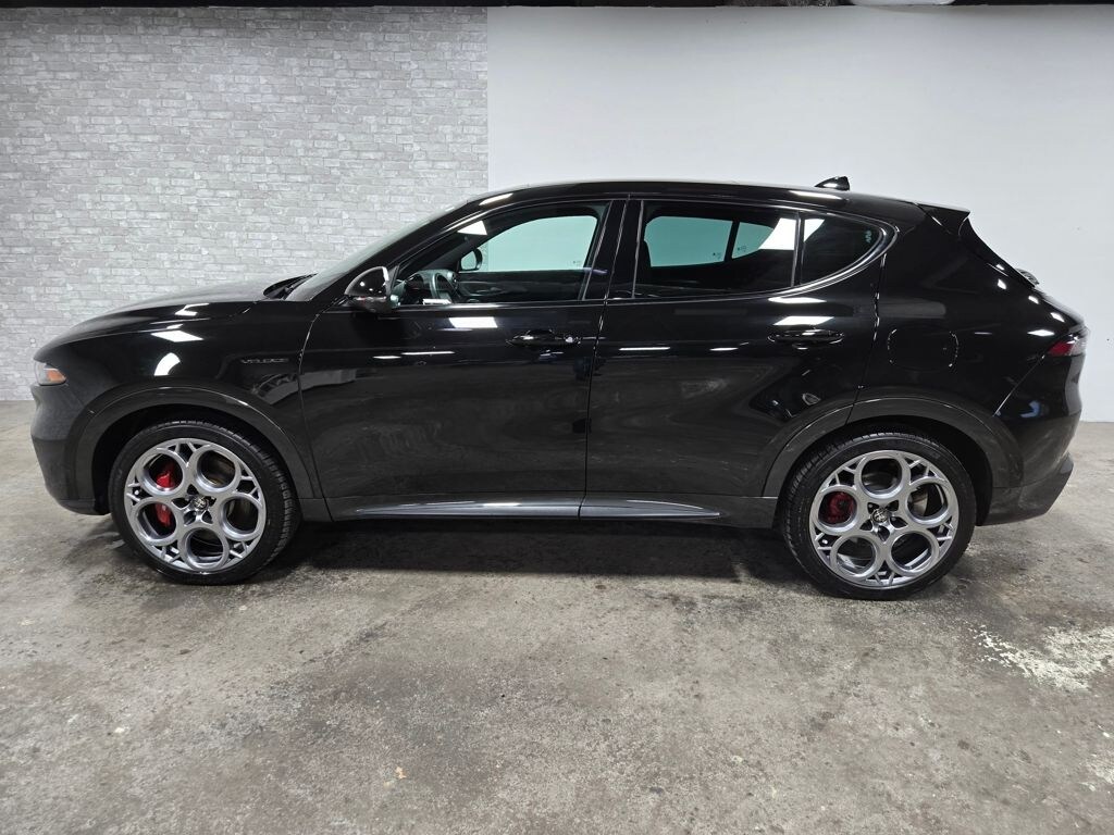 Used 2024 Alfa Romeo Tonale Veloce SUV