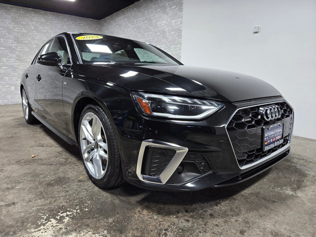 2023 Audi A4 45 S line Premium Plus photo 4