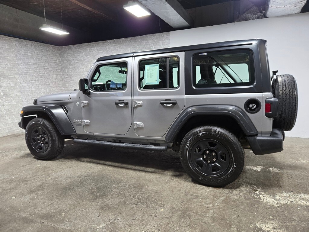2018 Jeep Wrangler Unlimited Sport photo 2