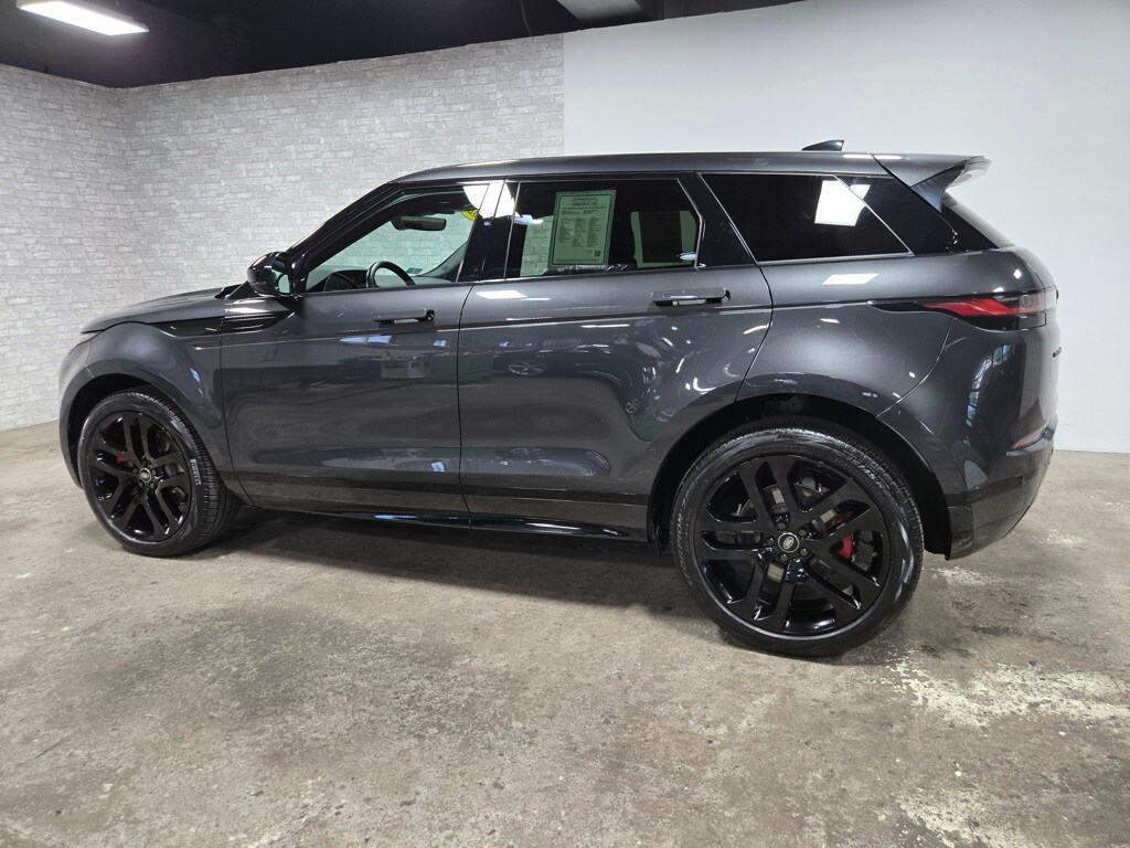 2023 Land Rover Range Rover Evoque R-Dynamic SE photo 2