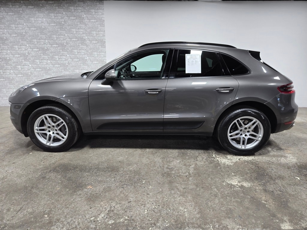 Used 2018 Porsche Macan Base SUV