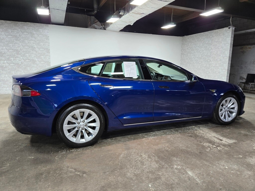 2016 Tesla Model S 75 photo 3