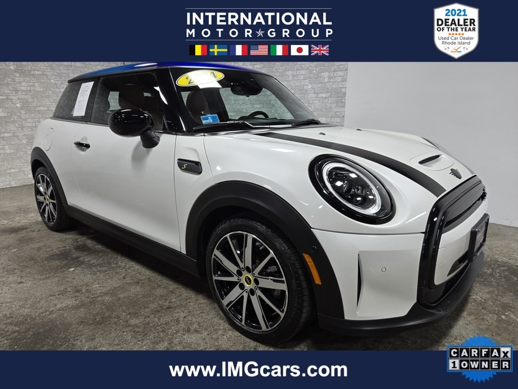 Used 2024 MINI Cooper SE Electric Iconic Hatchback