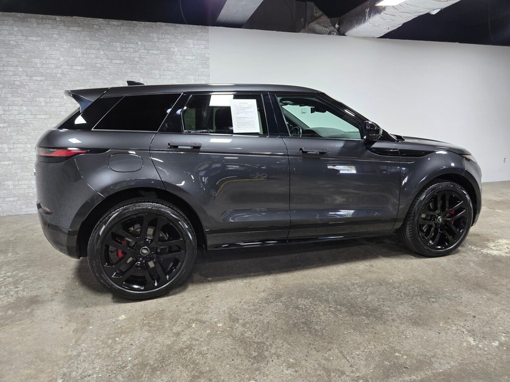 2023 Land Rover Range Rover Evoque R-Dynamic SE photo 3
