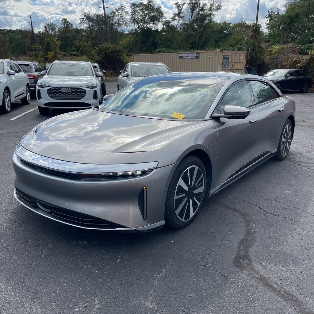 2023 Lucid Air Touring photo 2