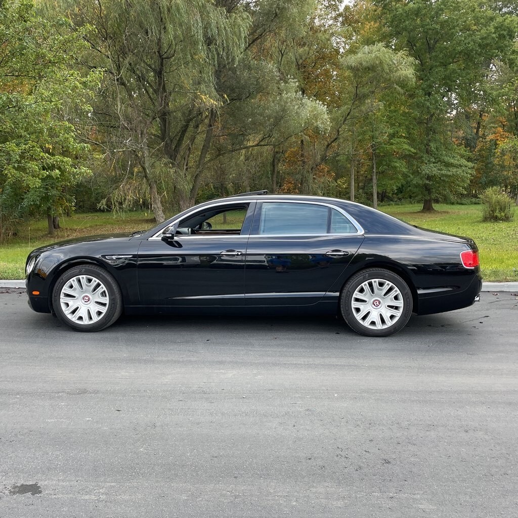 2018 Bentley Flying Spur V8 photo 3