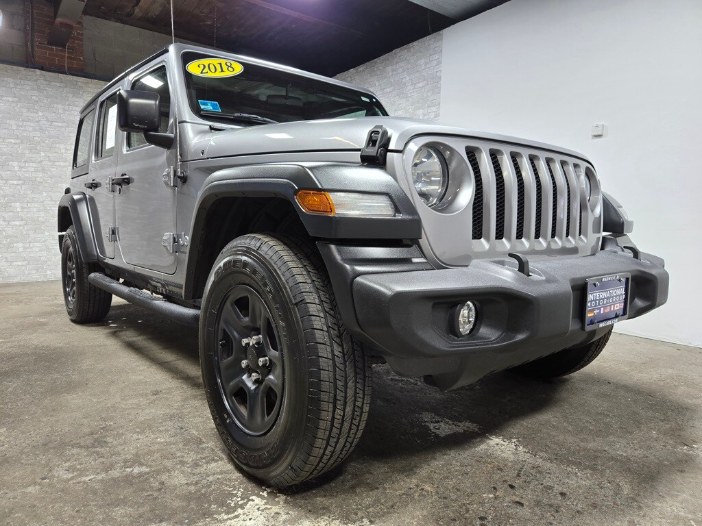 2018 Jeep Wrangler Unlimited Sport photo 4