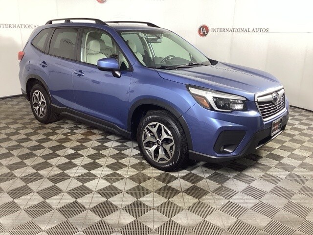 2021 Subaru Forester Premium photo 3
