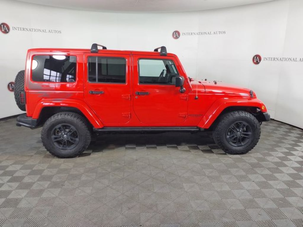 Used 2017 Jeep Wrangler Unlimited Sahara SUV