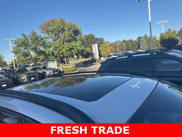 2017 Ford Escape Titanium photo 3