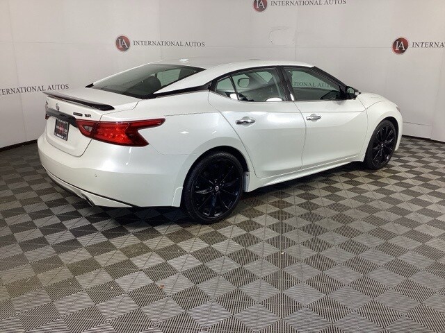 2018 Nissan Maxima SR photo 4