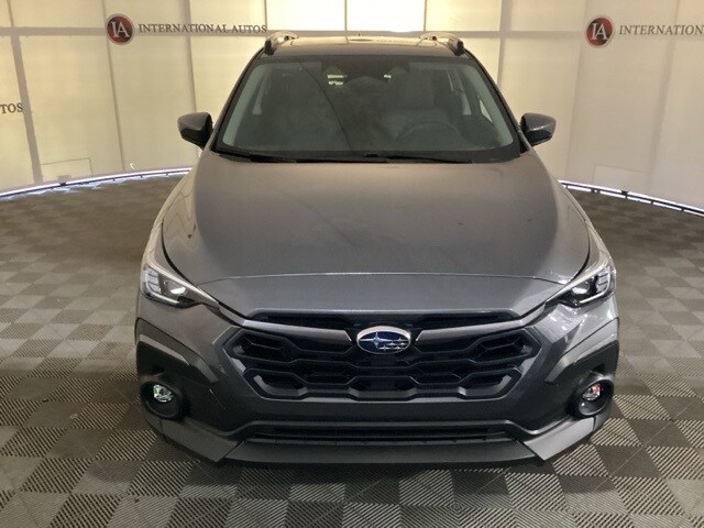 2025 Subaru Crosstrek Limited photo 2
