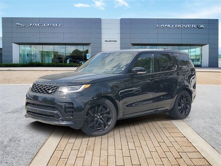 2024 Land Rover Discovery Dynamic SE SUV for sale in the Chicago area