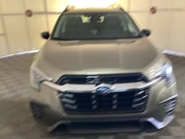 2025 Subaru Ascent Limited photo 2